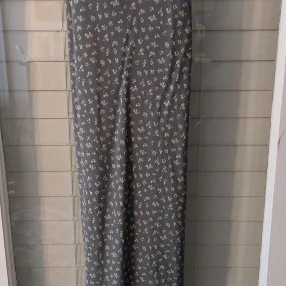 Layton Midi Slip Dress In Bitsy Bouquet - Picture 4 of 8